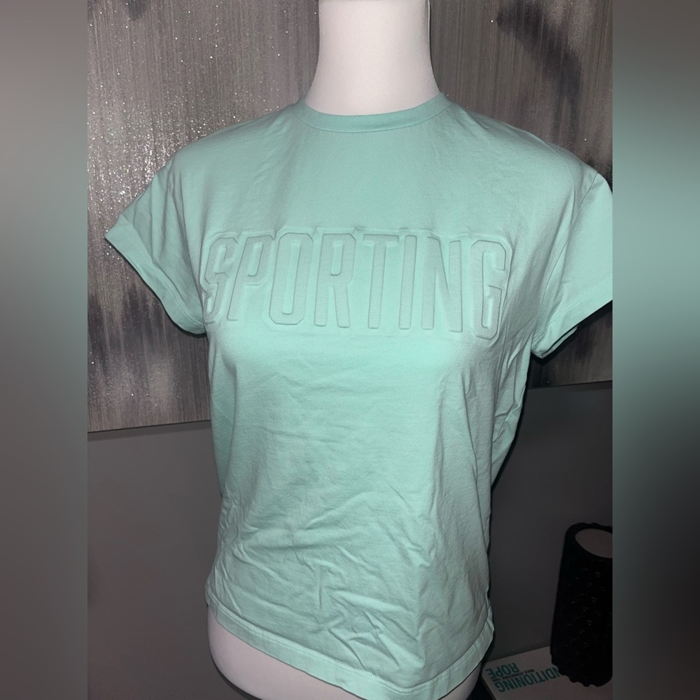 Sporting t shirt - XS